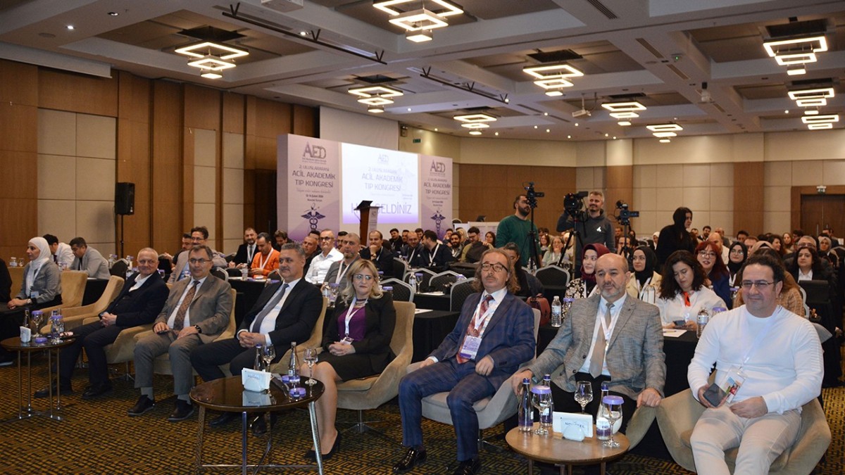 2. Uluslararası Acil Akademik Tıp Kongresi Konya'da Başladı
