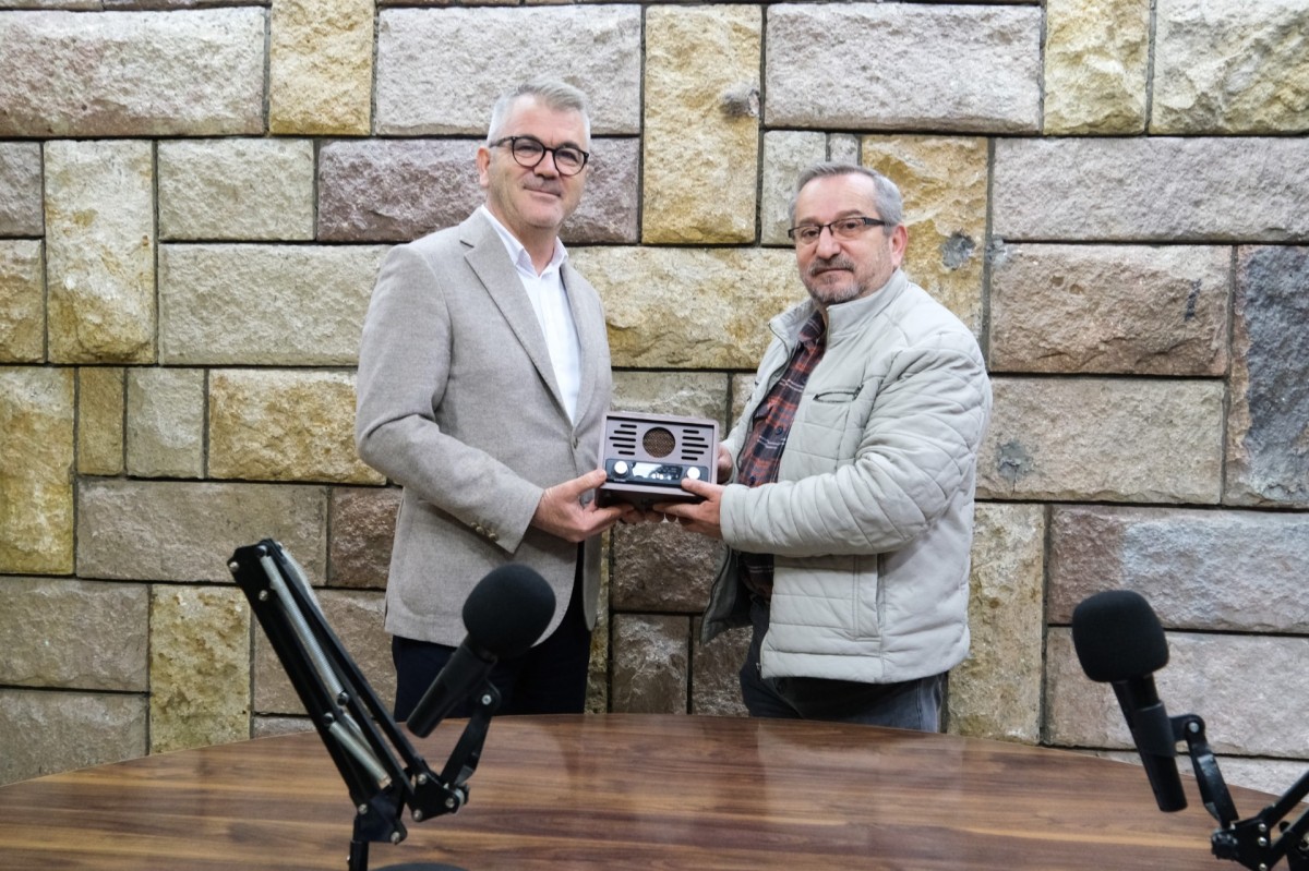 Başkan Ustaoğlu’ndan Seydişehir FM’e Ziyaret