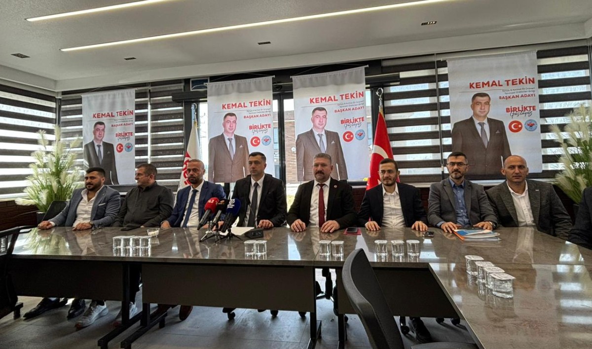 Kemal Tekin Adaylığını Açıkladı