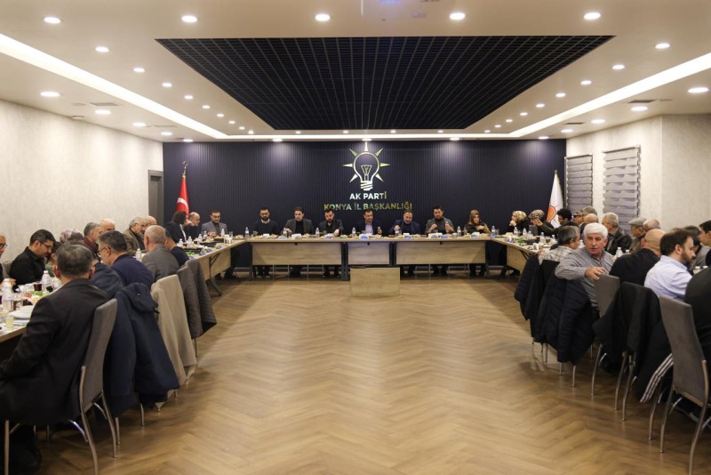 AK Parti Konya İl Başkanlığı’nda Gönül Sofrası Kuruldu