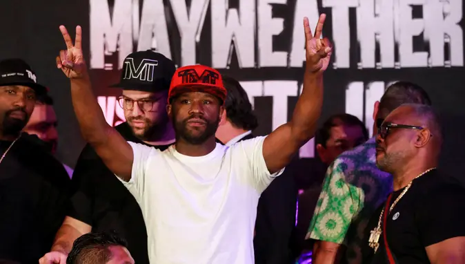 Mayweather Bir Kez Daha Emeklilikten Dönüyor