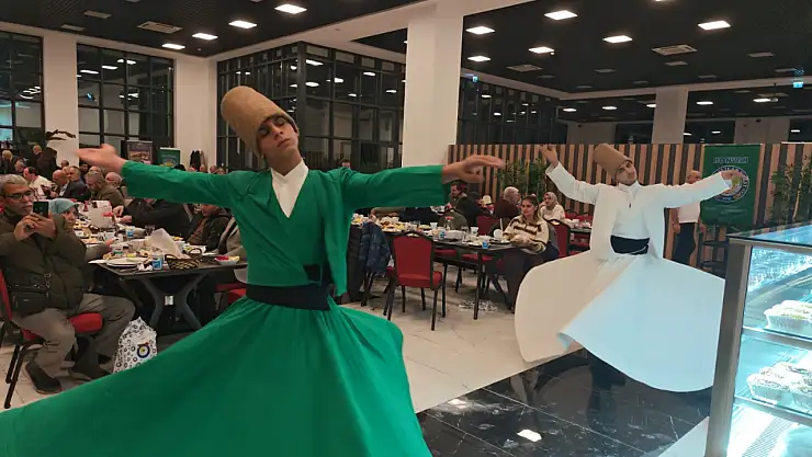 İzmir'deki Konyalılar İftarda Buluştu