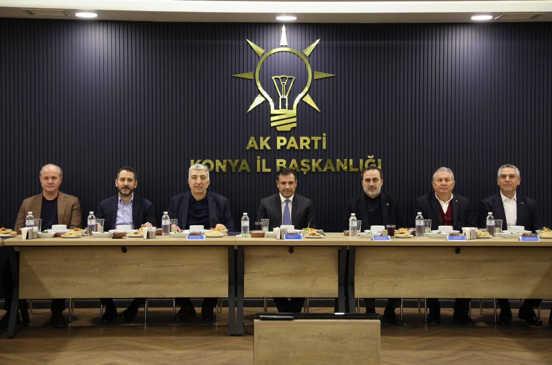 AK Parti Konya İl Başkanı Özgökçen, Sivil Toplum Temsilcileriyle İftarda Buluştu