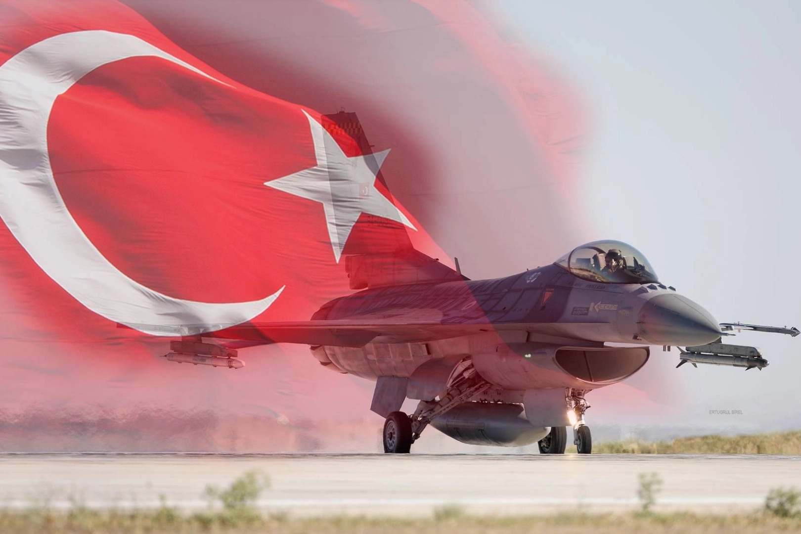 Balıkesir’de F-16 Kaza Kırıma Uğradı!