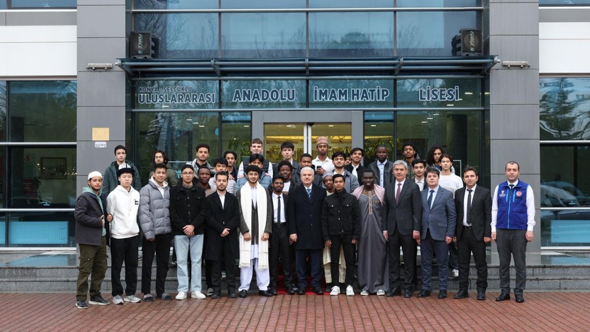 İbrahim Akın, Konya Uluslararası Mevlâna Anadolu İmam Hatip Lisesi’nde İftara Katıldı