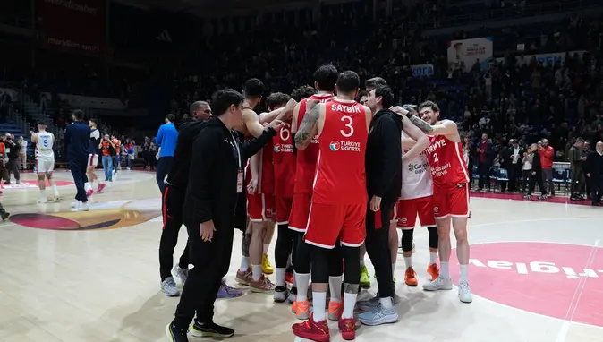 12 Dev Adam Sırbistan'ı Da Devirdi
