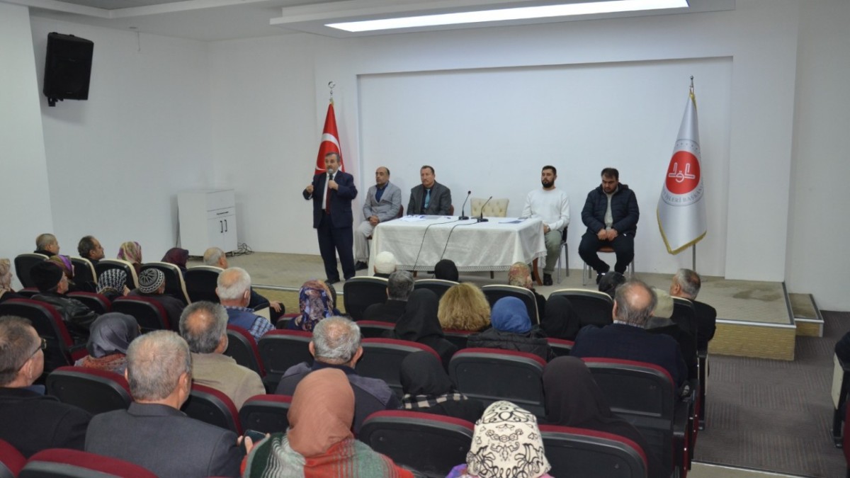 Hac Yolcularına Tanışma Ve Kaynaşma Programı Düzenlendi
