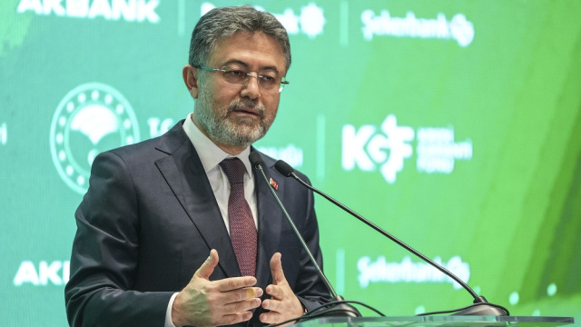 Bakan Yumaklı'dan Gübreye İlişkin Kritik Açıklama