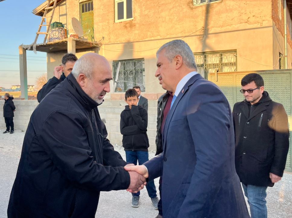 Vali Akın'dan Kazada Hayatını Kaybeden Öğrencinin Ailesine Ziyaret