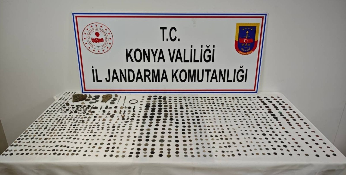 Kaçakçılık Operasyonunda 954 Adet Sikke Ve 102 Adet Tarihi Obje Ele Geçirildi