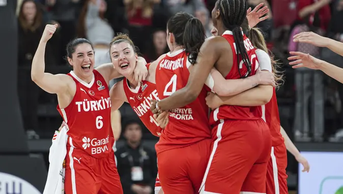 Potanın Perileri, Dünya Kupası'nı Garantiledi
