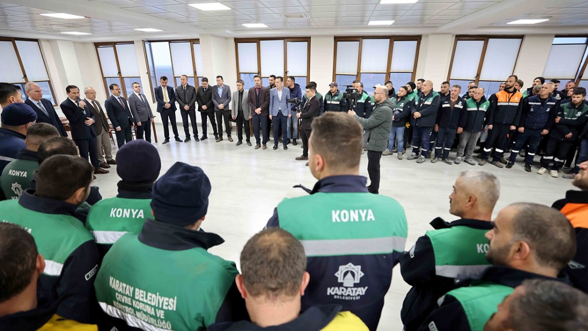 Başkan Hasan Kılca, Mesai Arkadaşlarıyla Bayramlaştı