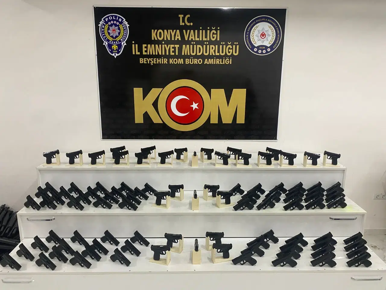 Konya’da Çok Sayıda Silah Ele Geçirildi