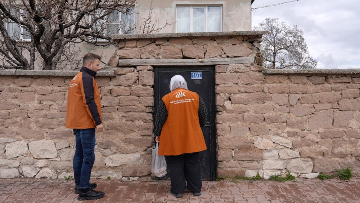 Konya Büyükşehir’den Büyüklerimize Vefa
