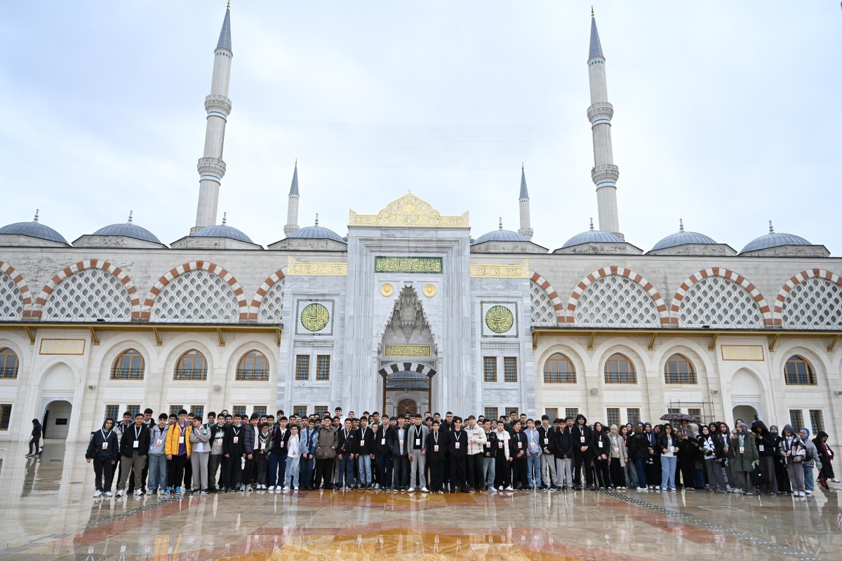 Başkan Altay: “Genç Seyyah Projemizle Bu Yıl 25.920 Öğrencimizi Daha İstanbul ile Buluşturacağız”