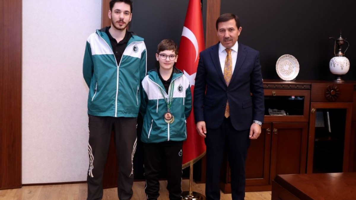 Şampiyondan Başkan Kılca'ya Ziyaret