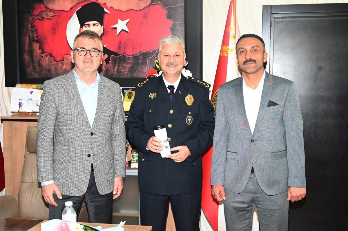 Başkan Ustaoğlu, Emniyet Personelinin Günü Kutladı