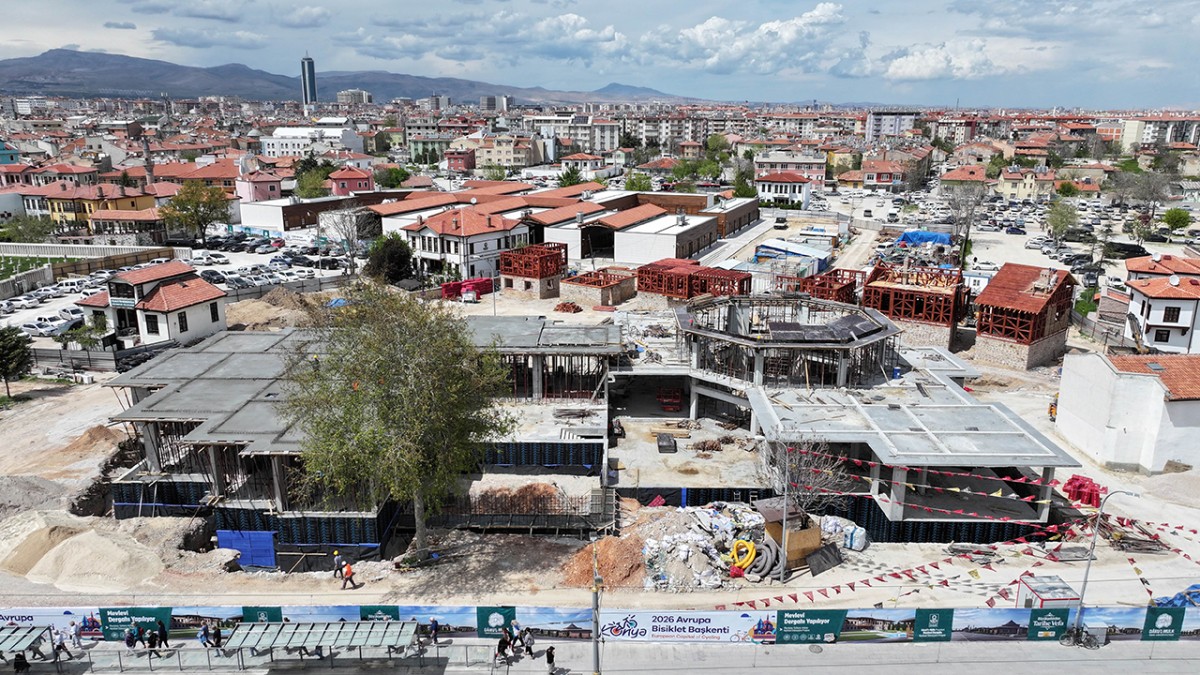 Mevlana Türbesi Arkası Projesinde Çalışmalar Sürüyor