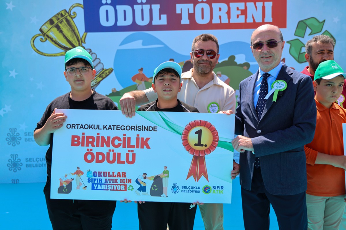 Sıfır Atık Yarışmasında Başarılı Okullara Dünya Çevre Günü Ödülü