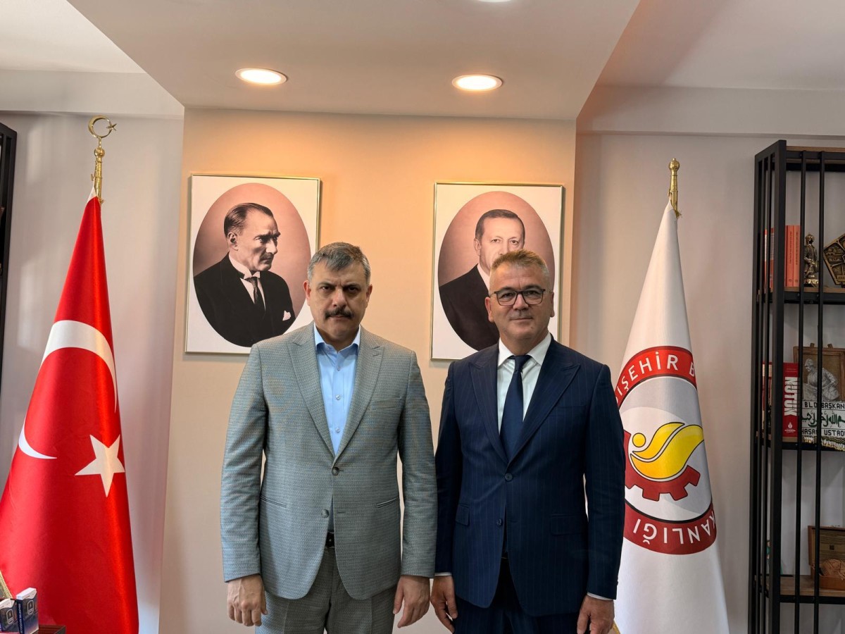 Bakan Çiftçi Seydişehir'de Kaymakamlığı ve Belediyeyi Ziyaret Etti