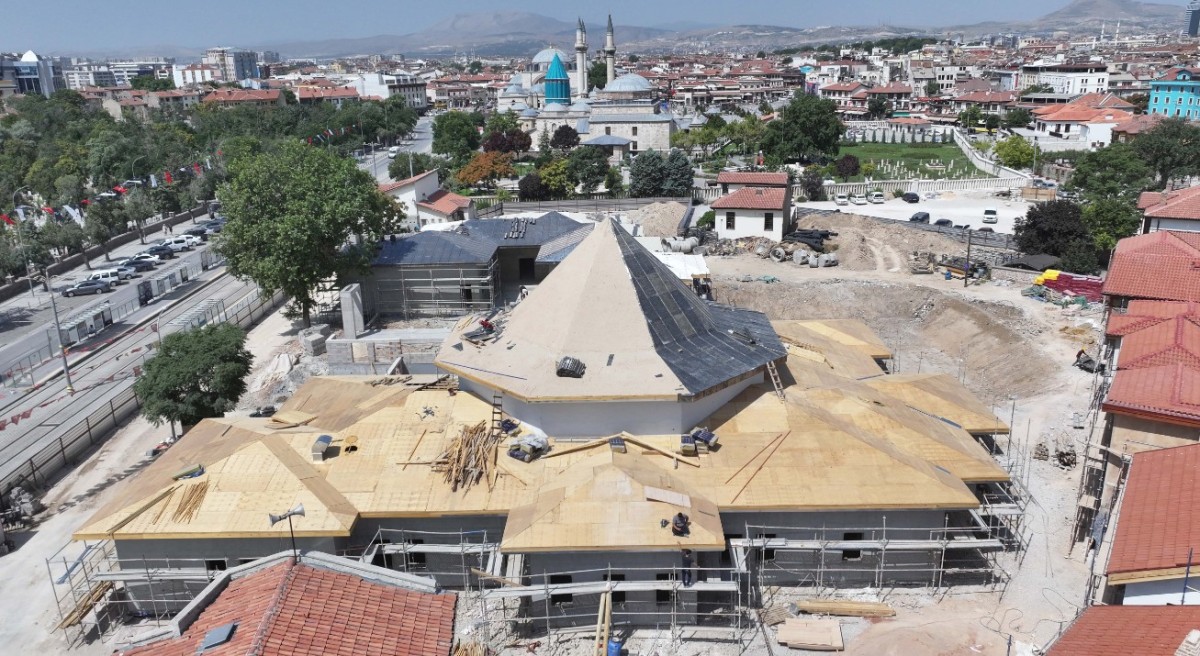 Mevlevi Dergahı'nın Yapımı Sürüyor