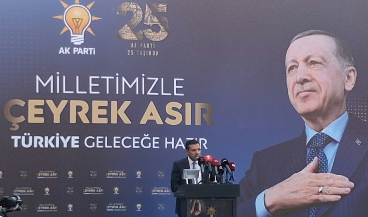 AK Parti Konya’da 25. Kuruluş Yıl Dönümünde Hatim Programı Düzenlendi