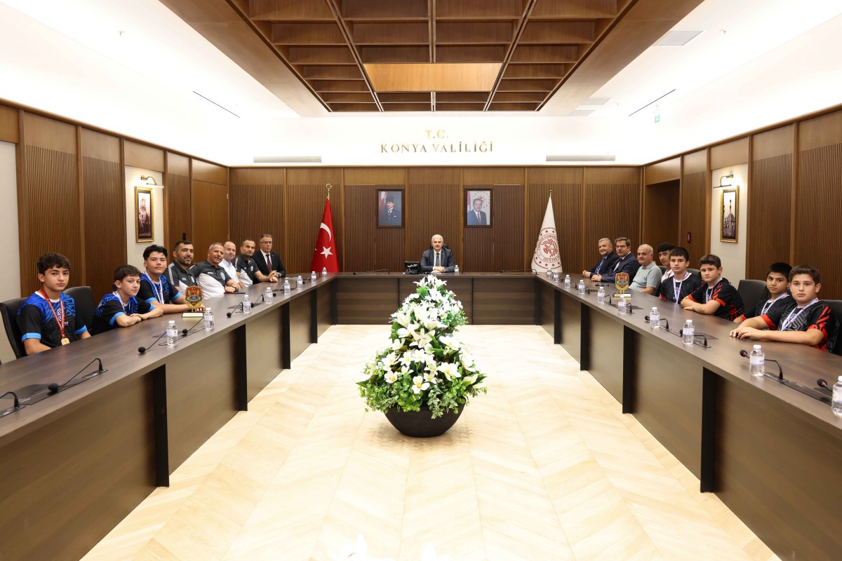 Selçuklu’nun Şampiyon Güreşçilerinden Vali Akın’a Ziyaret
