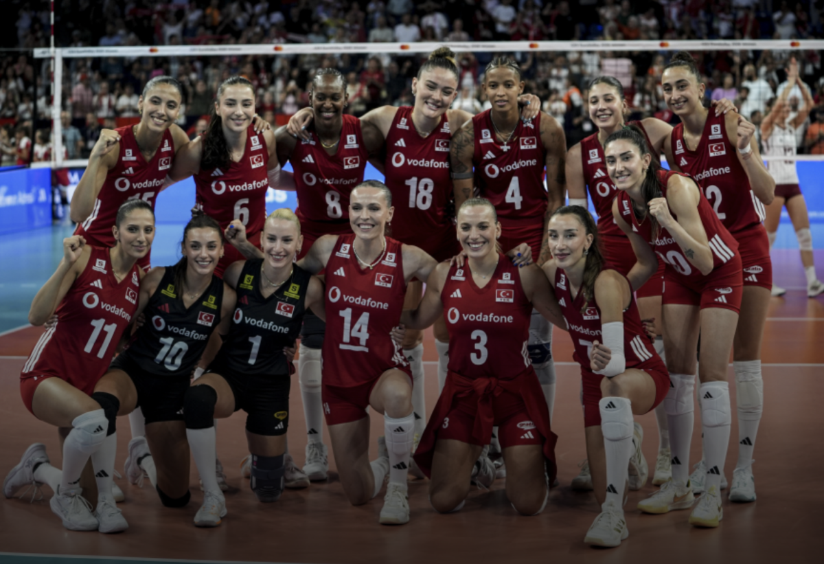 İletişim Başkanı Duran’dan A Millî Kadın Voleybol Takımı’na Tebrik Mesajı