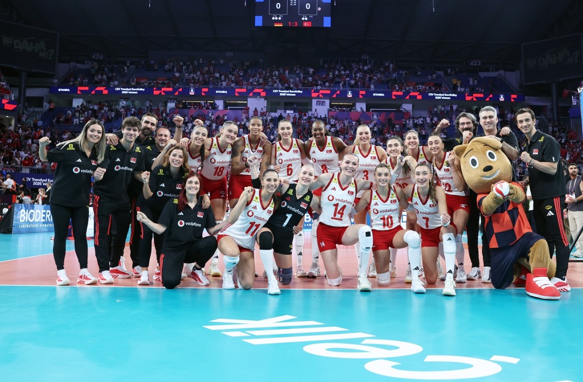 İletişim Başkanı Duran’dan, Finale Yükselen A Millî Kadın Voleybol Takımı’nı Tebrik Mesajı