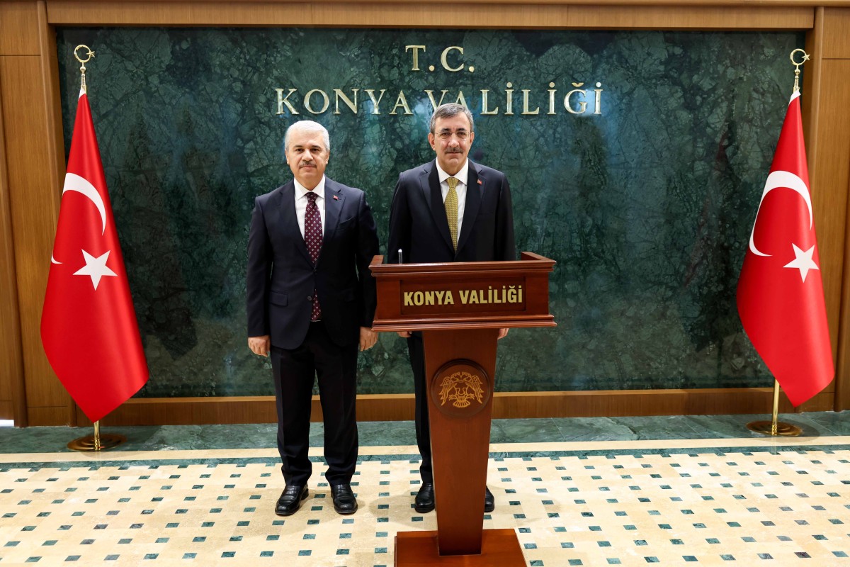Cumhurbaşkanı Yardımcısı Cevdet Yılmaz, Konya Valiliğini Ziyaret Etti