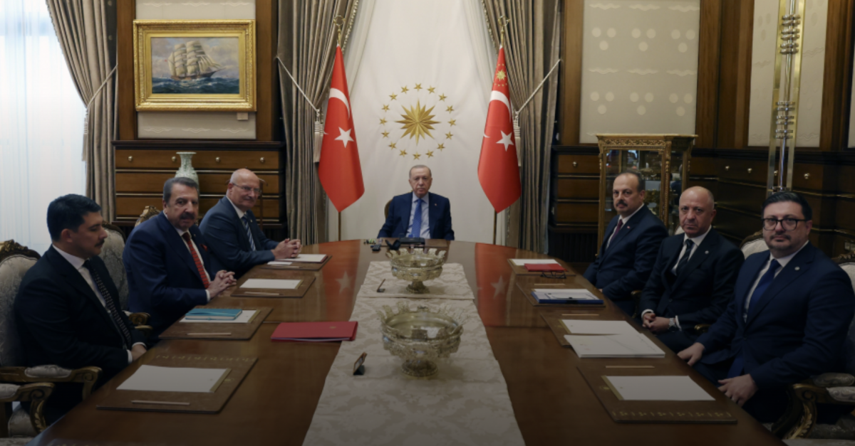 Cumhurbaşkanı Erdoğan, Ankara Valisi Canbolat ve Beraberindeki Heyeti Kabul Etti