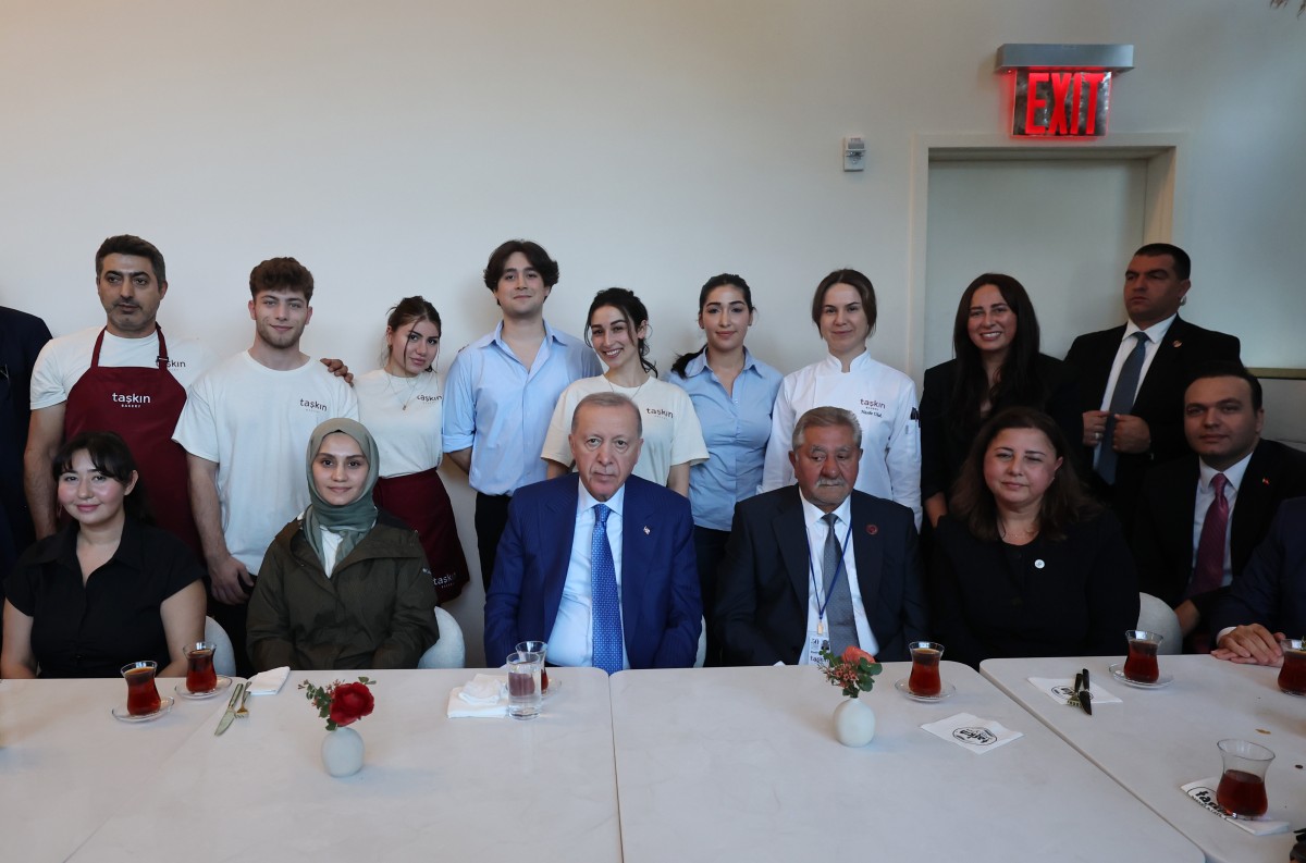 Cumhurbaşkanı Erdoğan, New York’ta Vatandaşlarla Bir Araya Geldi