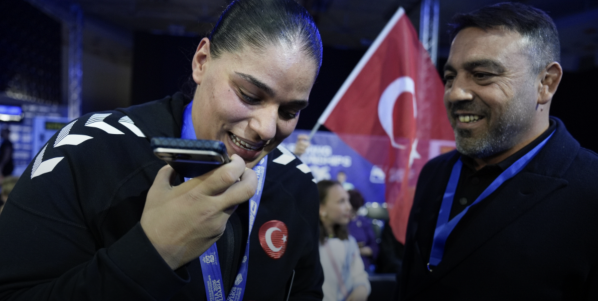 Cumhurbaşkanı Erdoğan, Avrupa Şampiyonu Millî Boksör Kethüda’yı Tebrik Etti