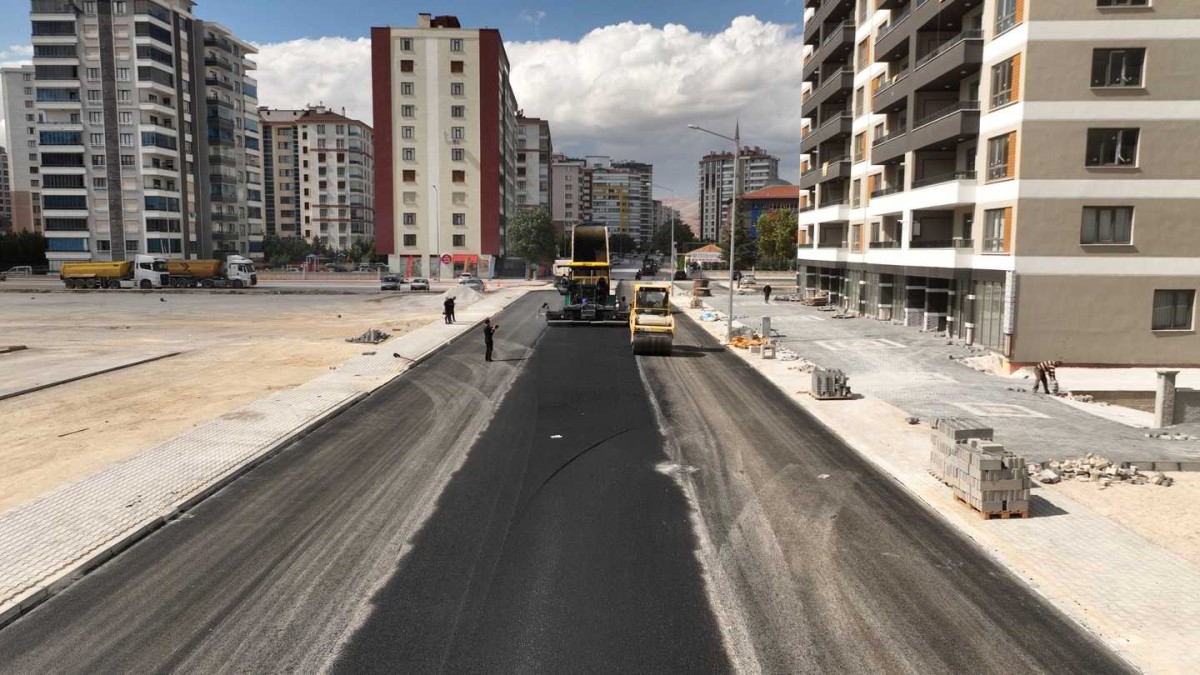 Selçuklu Belediyesi Asfalt Çalışmalarına Devam Ediyor