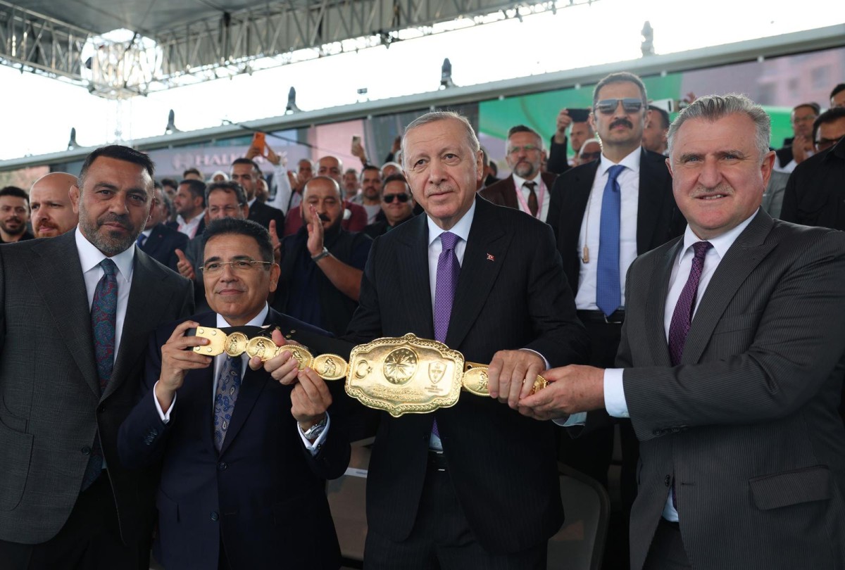 Cumhurbaşkanı Erdoğan, Yağlı Güreş Cumhurbaşkanlığı Kupası Finalini İzledi