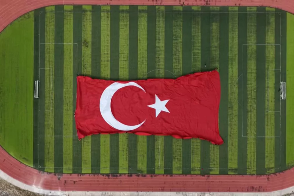 Gökyüzünde Türk Bayrağıyla Rekor