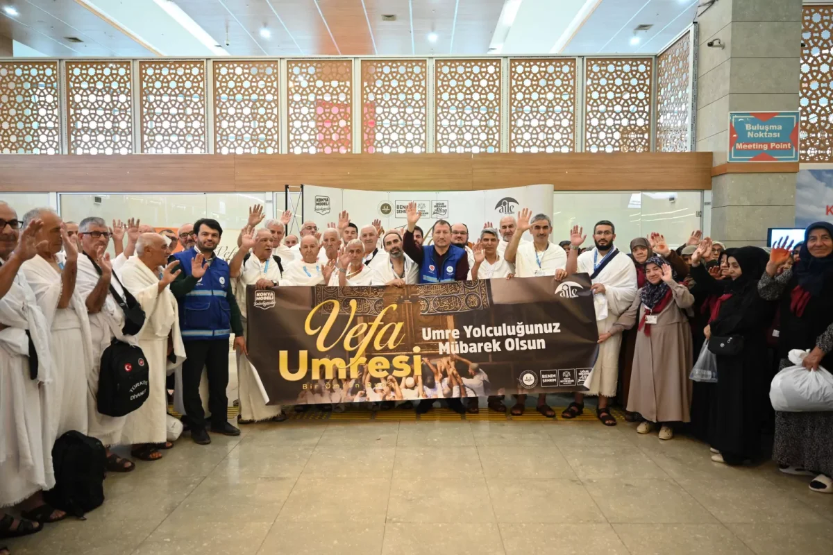 “Vefa Umresi Projesi”nde Üçüncü Kafile Dualarla Uğurlandı