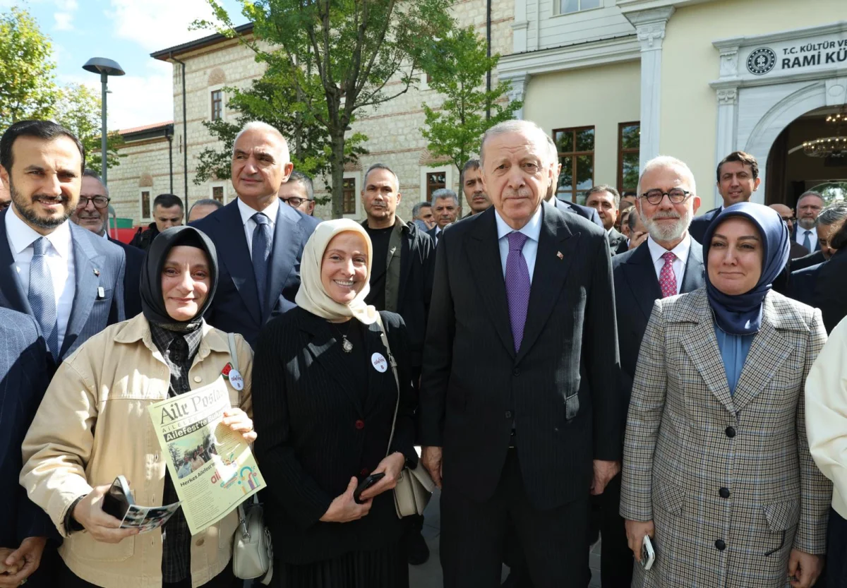 Cumhurbaşkanı Erdoğan Rami Kütüphanesi’ndeki AileFest’i Ziyaret Etti