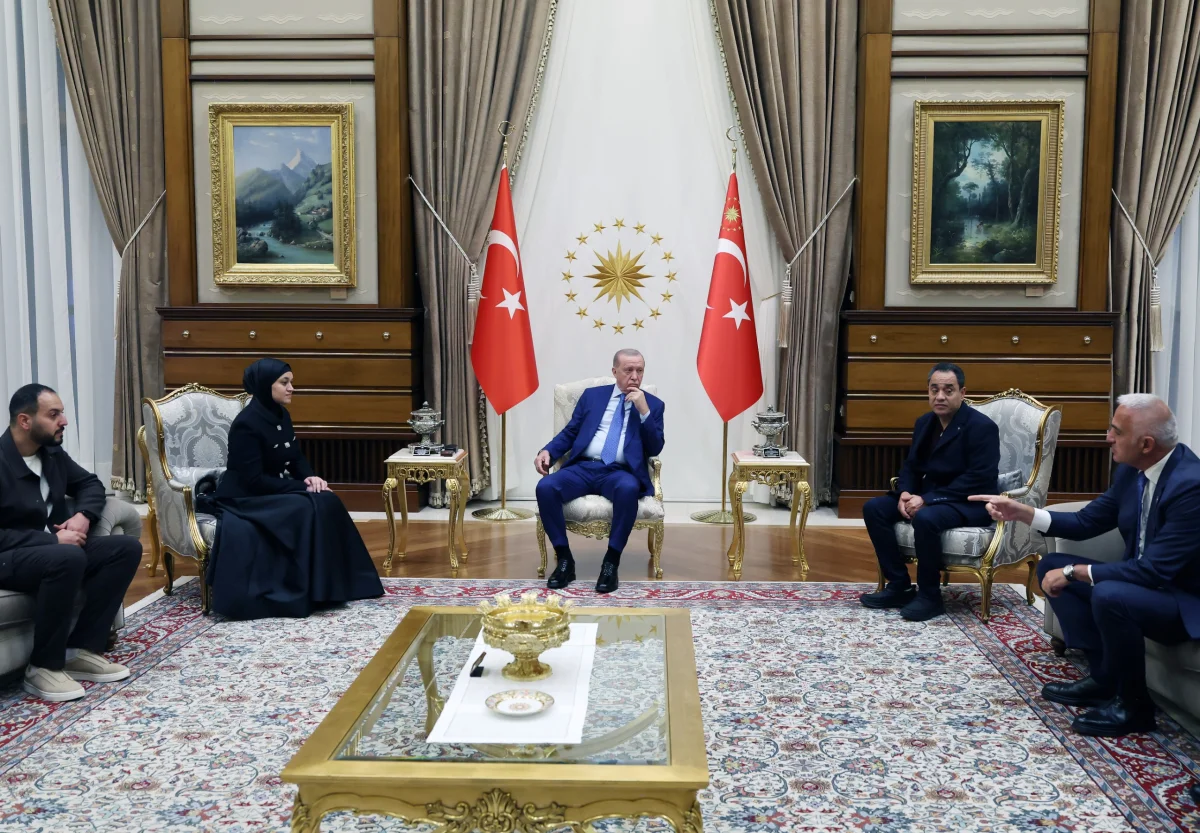Cumhurbaşkanı Erdoğan, Filistinli Hind Rajab’ın Ailesini Külliye’de Kabul Etti