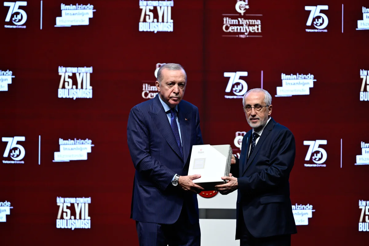 Cumhurbaşkanı Erdoğan İlim Yayma Cemiyeti’nin 75. Yıl Buluşması’nda Konuştu