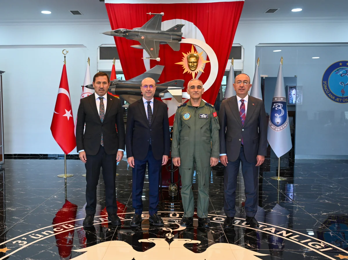 Konya Başkanlarından 3. Ana Jet Üssü Komutanlığı'na Üst Düzey Ziyaret!