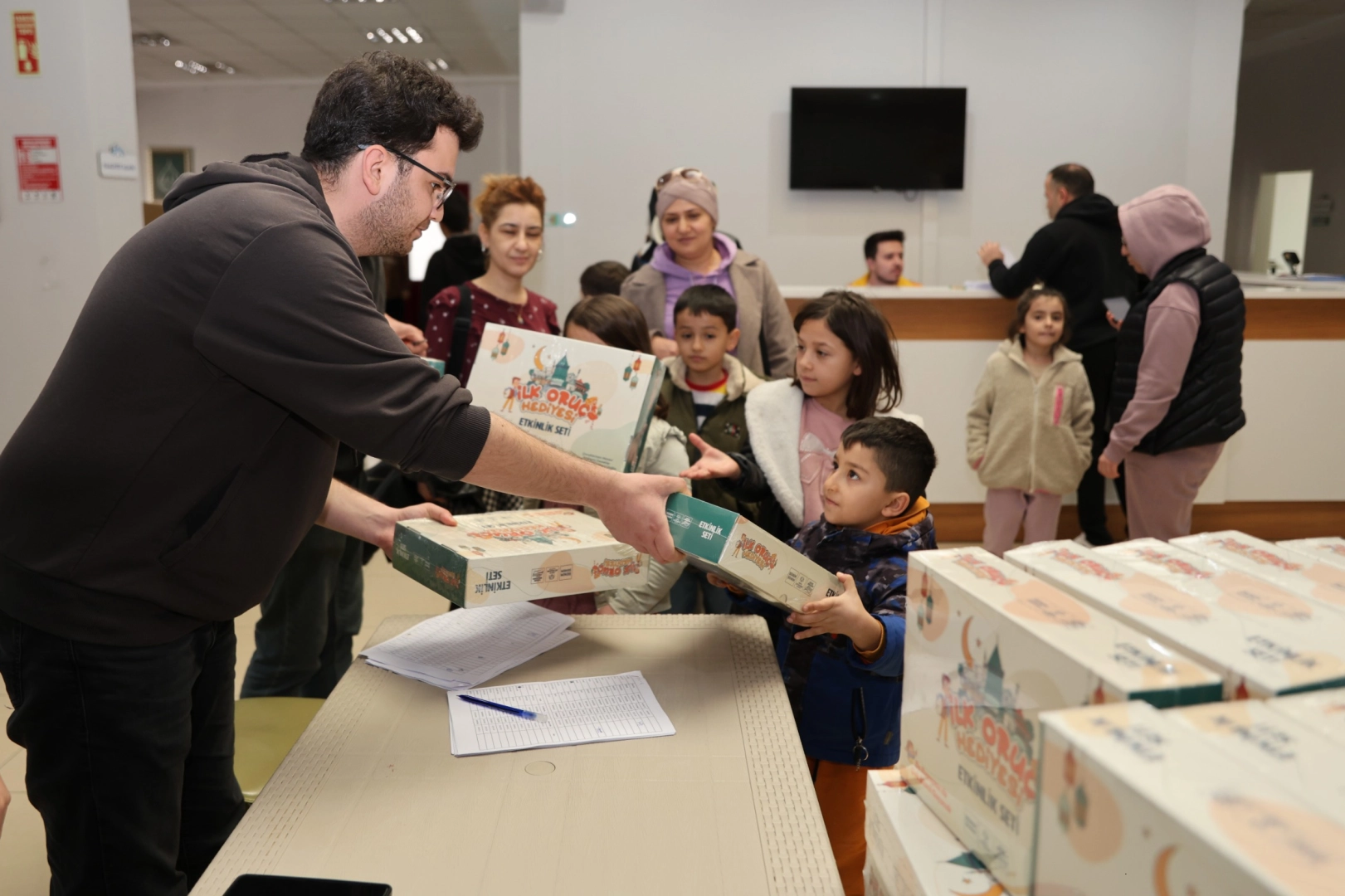 İlk Oruç Hediyeleri Dağıtıldı