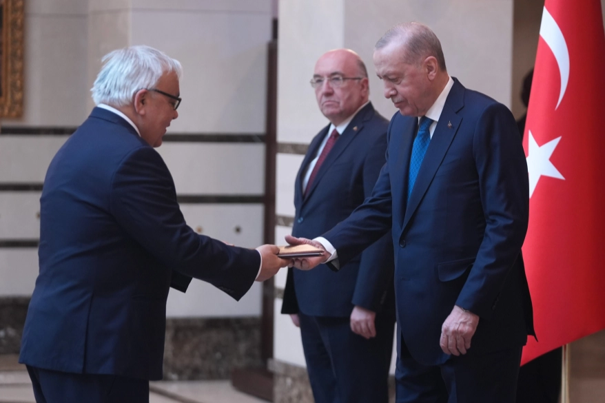 Cumhurbaşkanı Erdoğan'a 5 Ülkeden Güven Mektubu