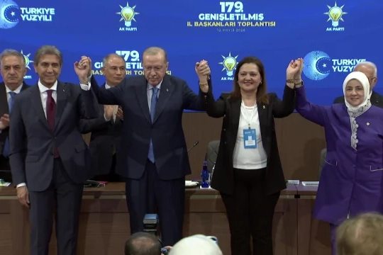 CHP'li İki Belediye Başkanı AK Parti'ye Katıldı