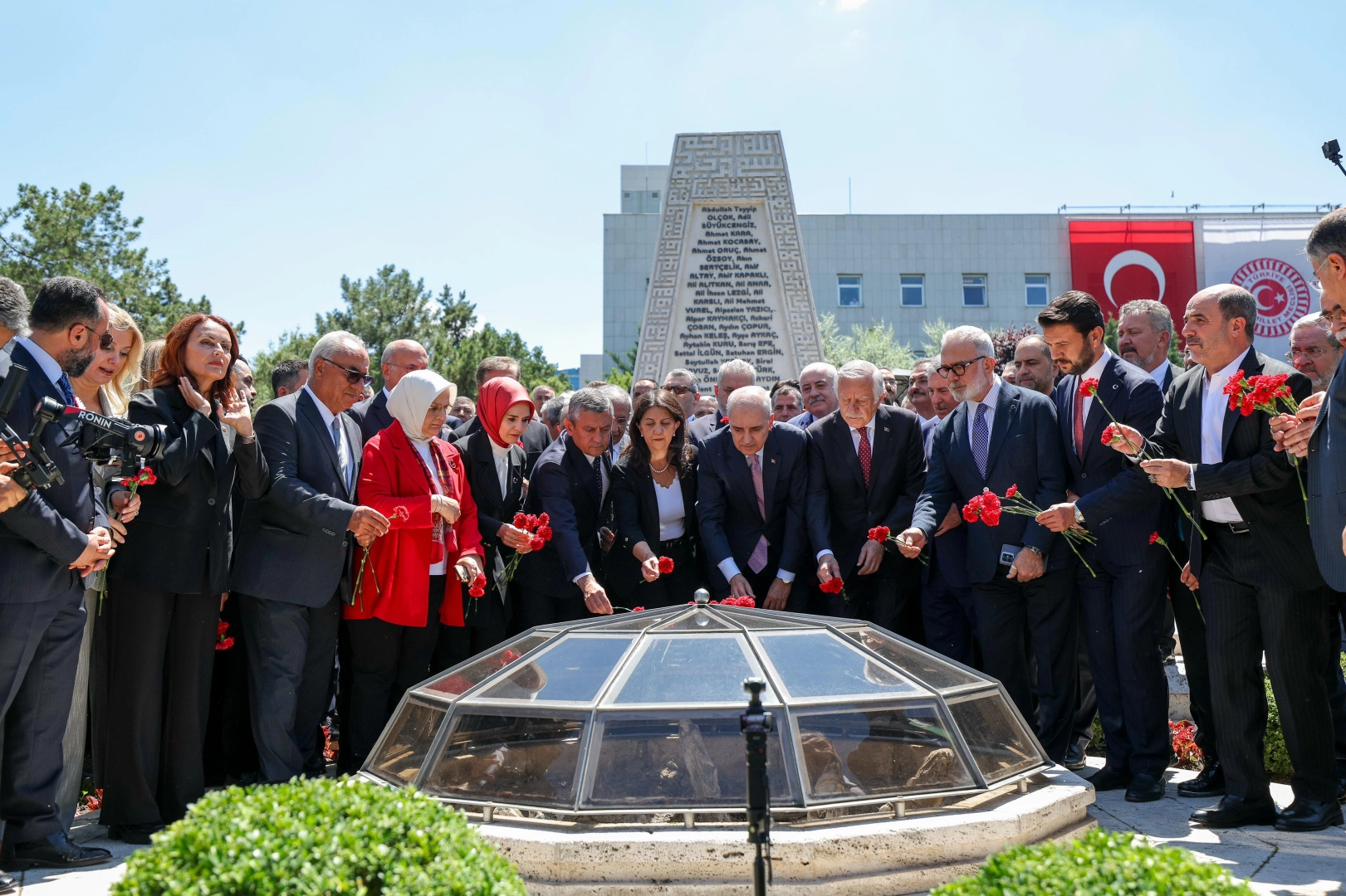 Yeni Parti A Takımı Belli Oldu