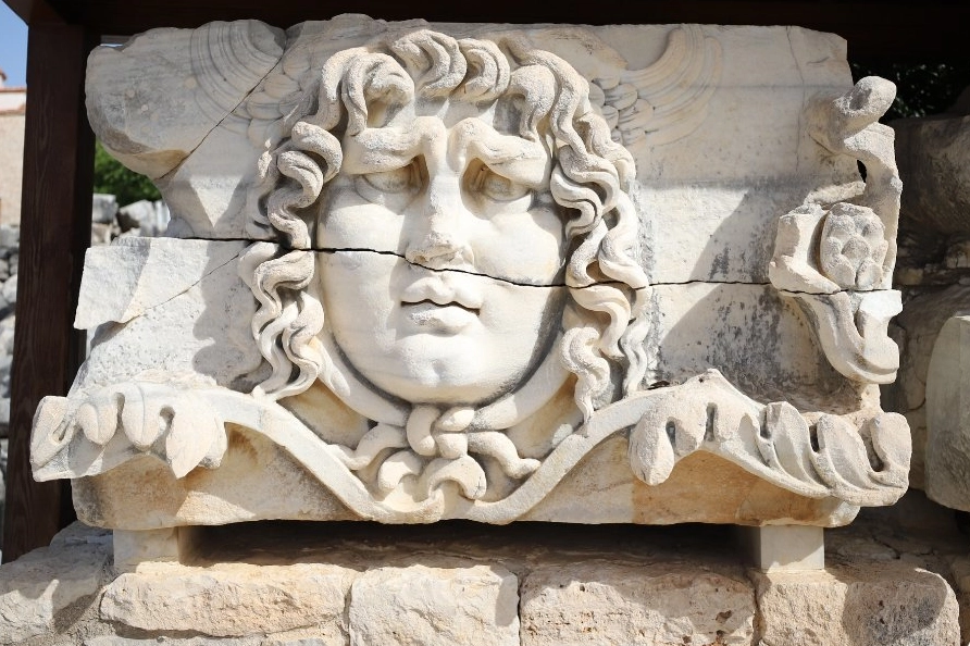 Medusa’nın Antik Dünyadaki Gizemli Rolü