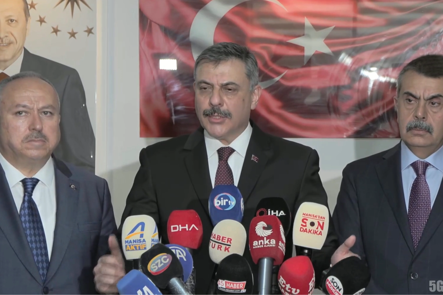 Bakan Çiftçi: 3 Öğrenci Yoğun Bakımda