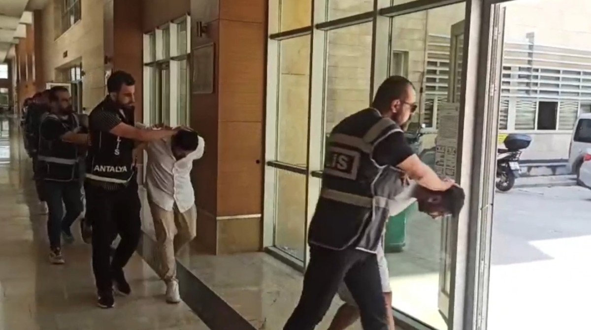 Konya Merkezli 24 İlde Ehliyet Sınavında Usulsüzlük Operasyonu!